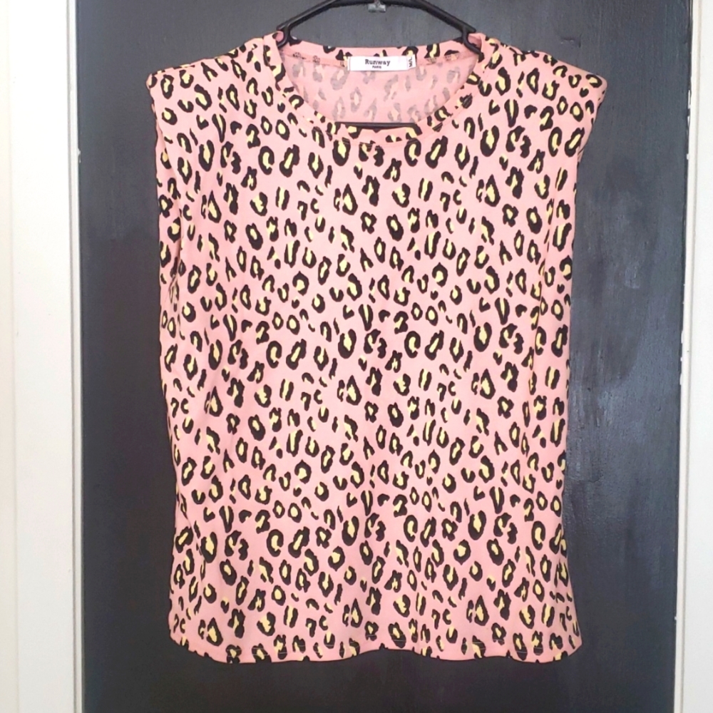 Pink leopard print boxy top